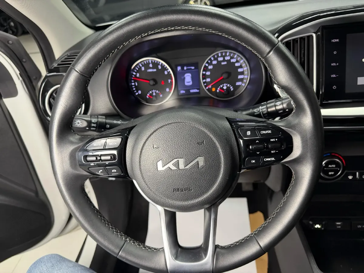 2021 Kia KX1 1.4L 100HP L4 CVT,autocango,china used car exporter,china ev exporter,chinese used car exporter,chinese used ev exporter