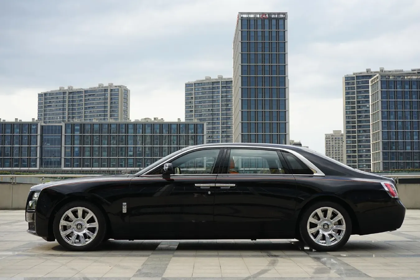 2021 Rolls-Royce Ghost 6.7T 571HP V12 8AT,autocango,china used car exporter,china ev exporter,chinese used car exporter,chinese used ev exporter