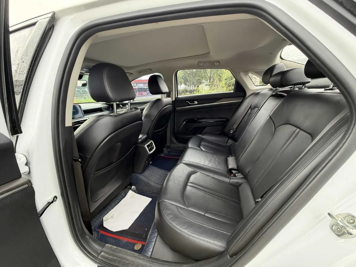 2020 Kia K5 2.0T 240HP L4 8AT,autocango,china used car exporter,china ev exporter,chinese used car exporter,chinese used ev exporter