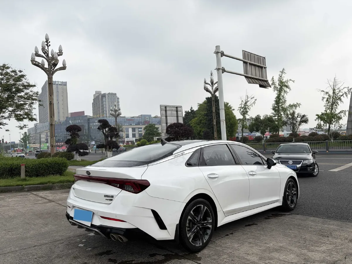 2020 Kia K5 2.0T 240HP L4 8AT,autocango,china used car exporter,china ev exporter,chinese used car exporter,chinese used ev exporter