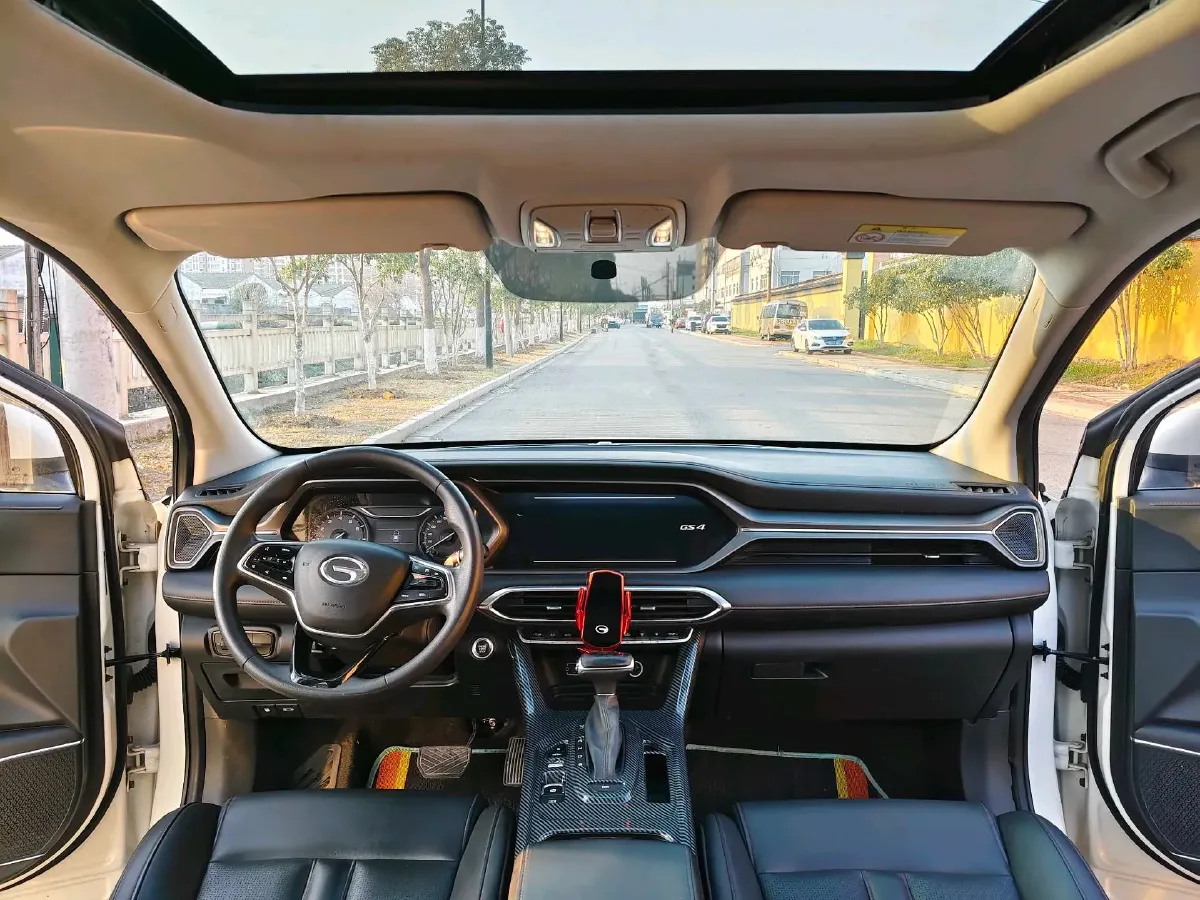 2021 GAC Trumpchi GS4 1.5T 169HP L4 7DCT,autocango,china used car exporter,china ev exporter,chinese used car exporter,chinese used ev exporter