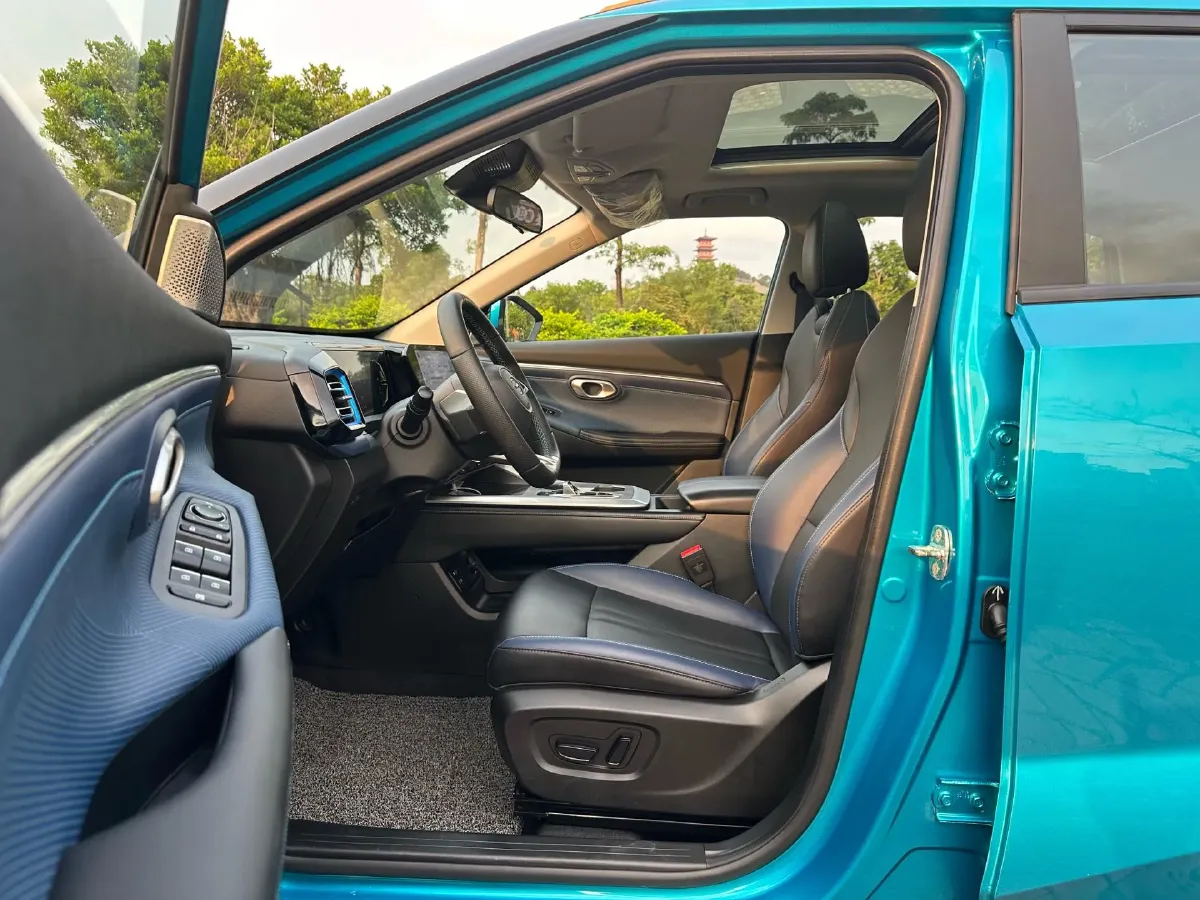 2023 GAC Trumpchi GS3 1.5T 177HP L4 7DCT,autocango,china used car exporter,china ev exporter,chinese used car exporter,chinese used ev exporter