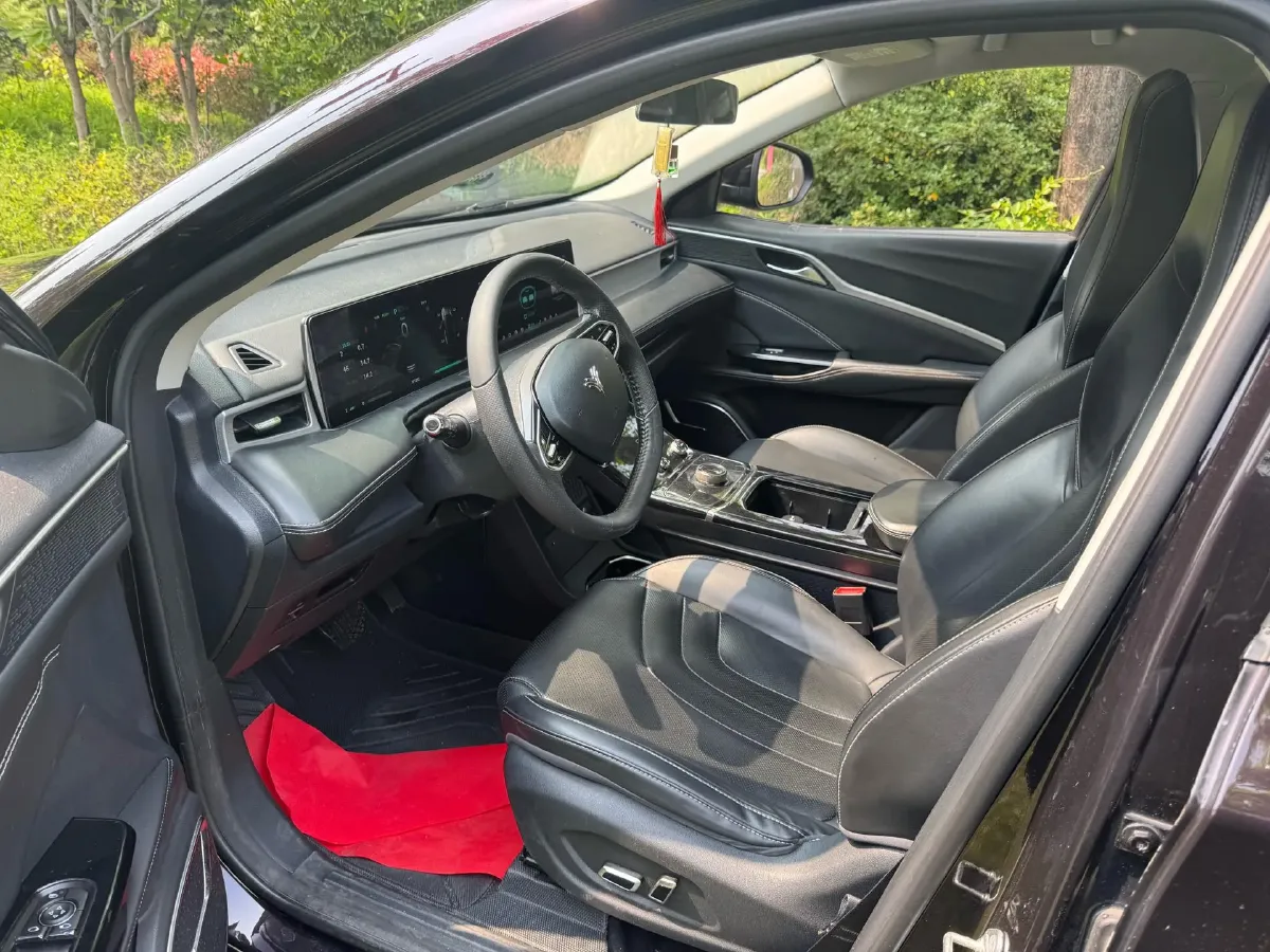 2022 Ford Focus 1.5T 177HP L4 6AT,autocango,china used car exporter,china ev exporter,chinese used car exporter,chinese used ev exporter