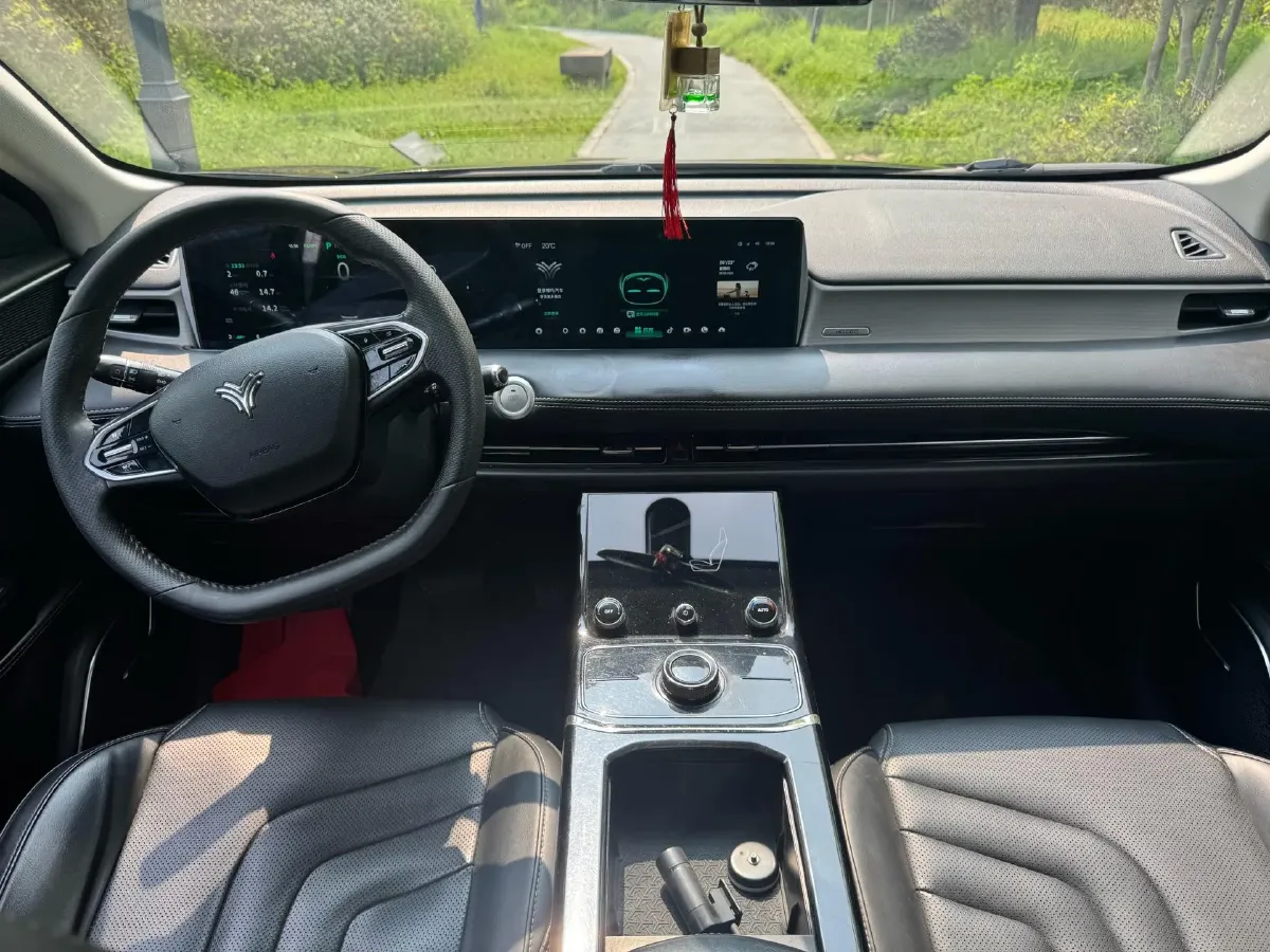 2022 Ford Focus 1.5T 177HP L4 6AT,autocango,china used car exporter,china ev exporter,chinese used car exporter,chinese used ev exporter