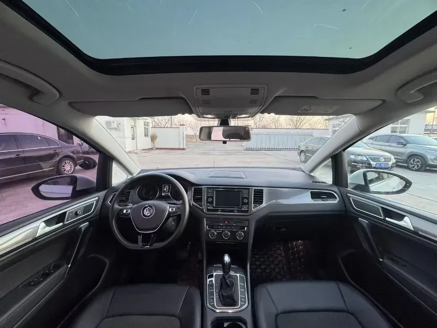 2018 Volkswagen Golf Sportsvan 1.4T 131HP L4 7DCT,autocango,china used car exporter,china ev exporter,chinese used car exporter,chinese used ev exporter