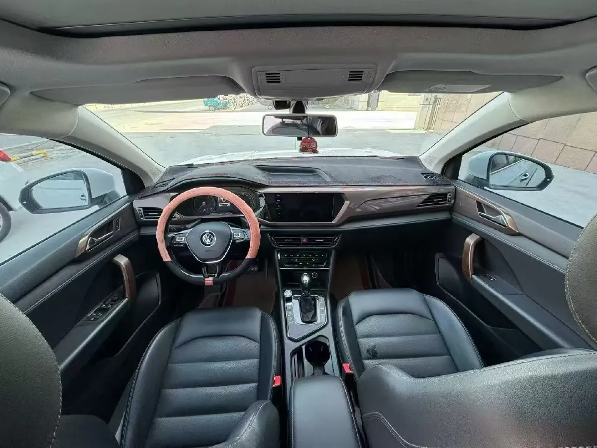 2021 Volkswagen Tharu 1.4T 150HP L4 7DCT,autocango,china used car exporter,china ev exporter,chinese used car exporter,chinese used ev exporter