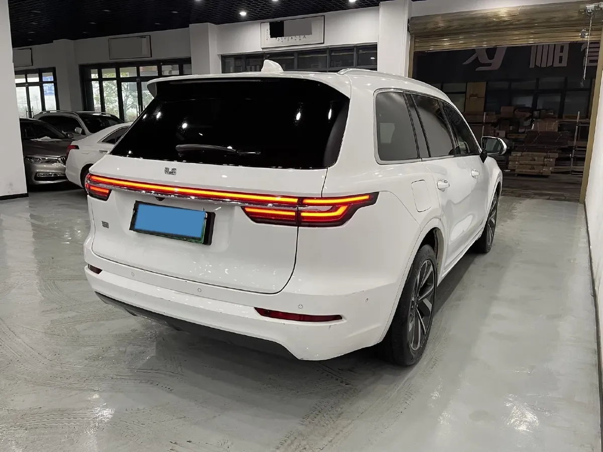 2021 Li ONE Range Extended 131HP REEV 40.5KWH,autocango,china used car exporter,china ev exporter,chinese used car exporter,chinese used ev exporter