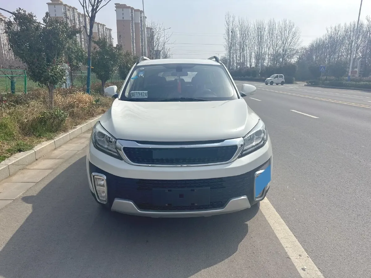 2016 BAIC ChangHe Q35 1.5L 116HP L4 5MT,autocango,china used car exporter,china ev exporter,chinese used car exporter,chinese used ev exporter