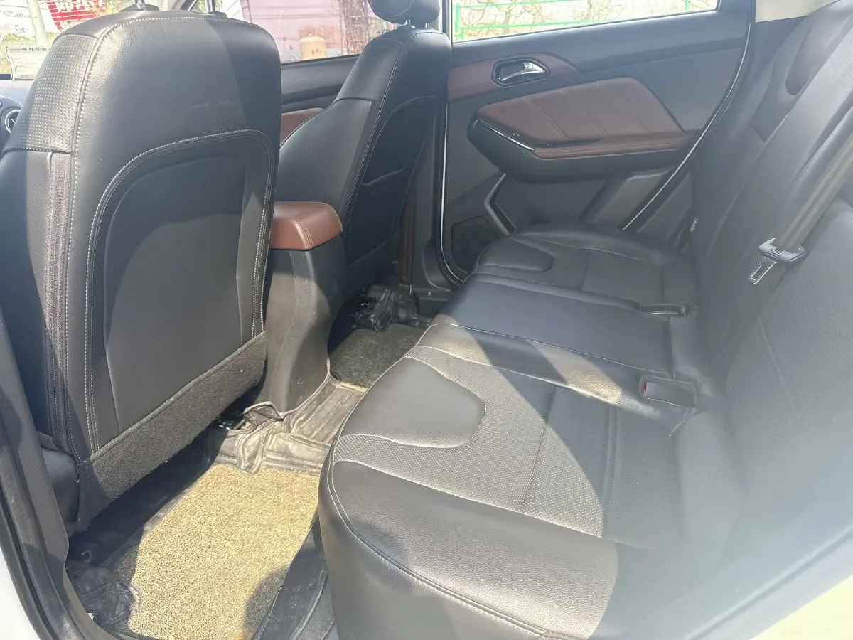 2016 BAIC ChangHe Q35 1.5L 116HP L4 5MT,autocango,china used car exporter,china ev exporter,chinese used car exporter,chinese used ev exporter