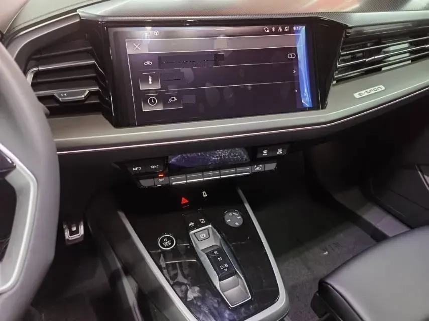 2024 Audi Q4 e-tron BEV 84.8KWH,autocango,china used car exporter,china ev exporter,chinese used car exporter,chinese used ev exporter