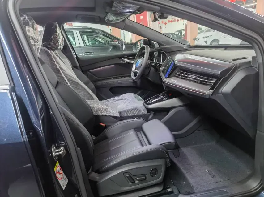 2024 Audi Q4 e-tron BEV 84.8KWH,autocango,china used car exporter,china ev exporter,chinese used car exporter,chinese used ev exporter
