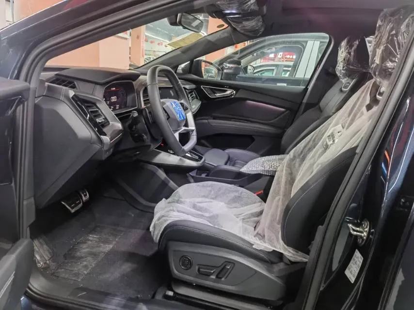 2024 Audi Q4 e-tron BEV 84.8KWH,autocango,china used car exporter,china ev exporter,chinese used car exporter,chinese used ev exporter