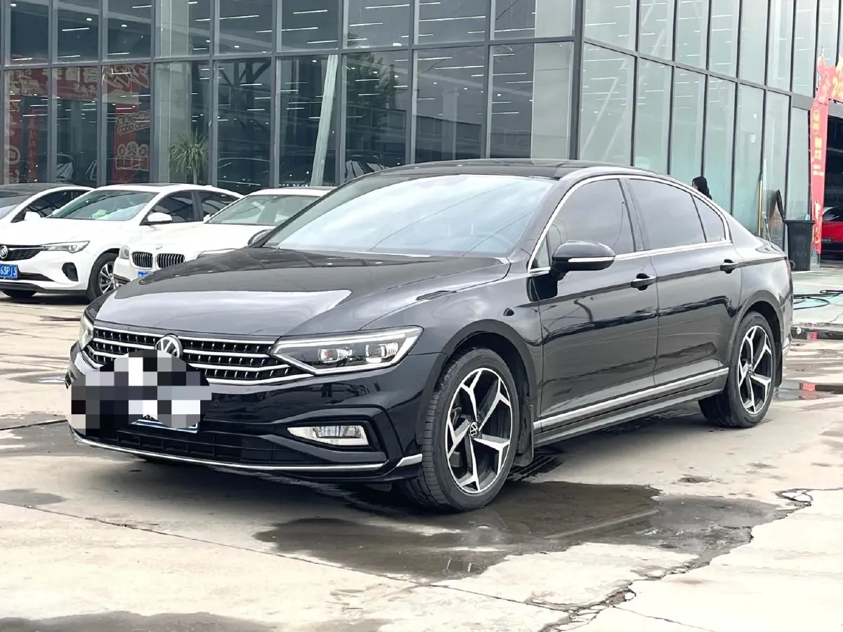 2023 Volkswagen Magotan 2.0T 186HP L4 7DCT,autocango,china used car exporter,china ev exporter,chinese used car exporter,chinese used ev exporter