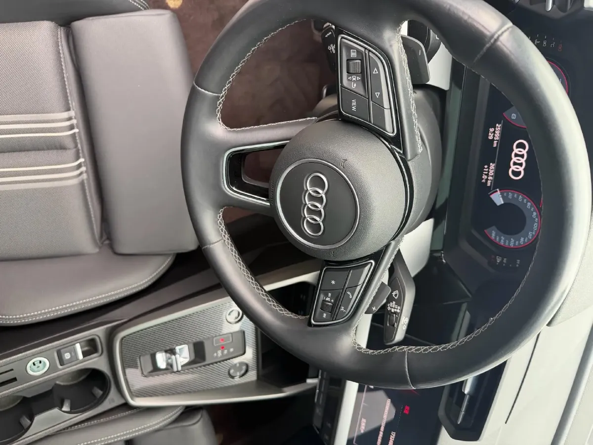 2022 Audi A3 1.4T 150HP L4 7DCT,autocango,china used car exporter,china ev exporter,chinese used car exporter,chinese used ev exporter