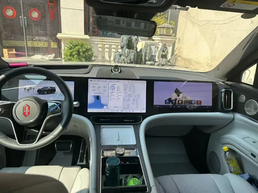 2025 AITO AITO M9 REEV 160HP REEV 52KWH,autocango,china used car exporter,china ev exporter,chinese used car exporter,chinese used ev exporter