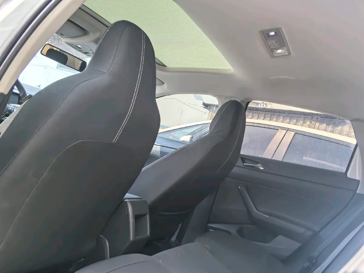 2023 Volkswagen Polo 1.5L 110HP L4 6AT,autocango,china used car exporter,china ev exporter,chinese used car exporter,chinese used ev exporter