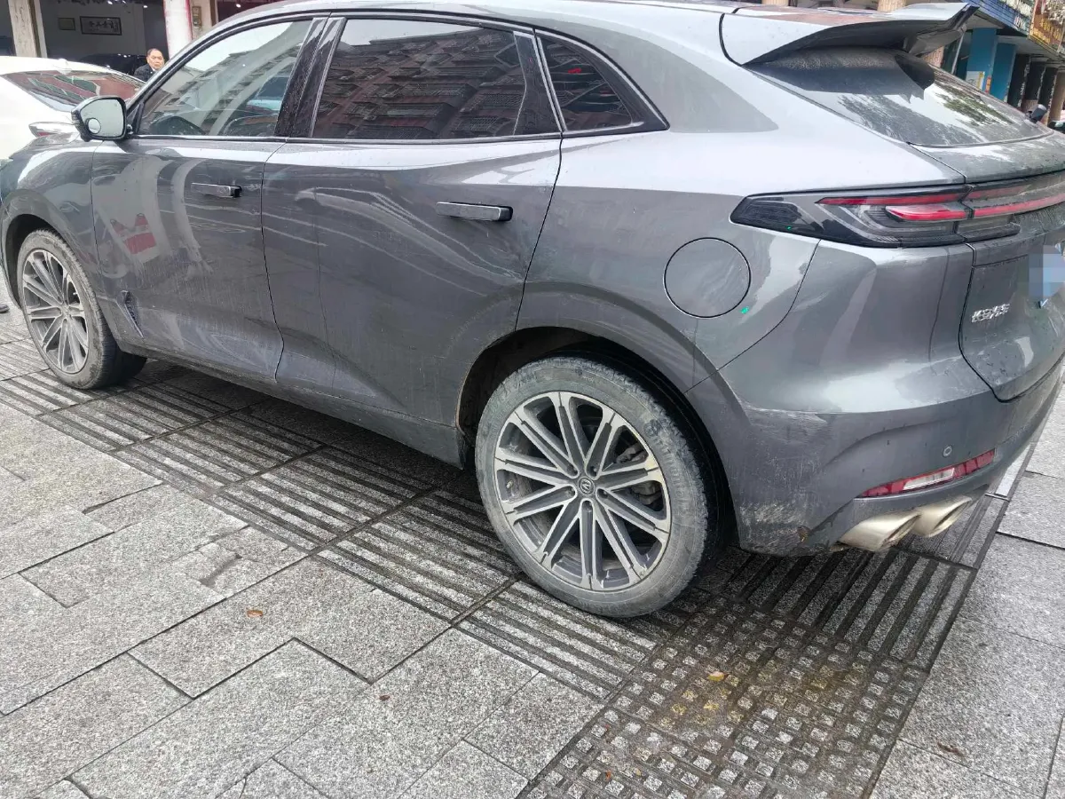 2021 ChangAn UNI-K 2.0T 233HP L4 8AT,autocango,china used car exporter,china ev exporter,chinese used car exporter,chinese used ev exporter