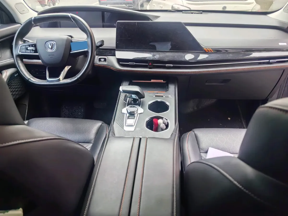 2021 ChangAn UNI-K 2.0T 233HP L4 8AT,autocango,china used car exporter,china ev exporter,chinese used car exporter,chinese used ev exporter