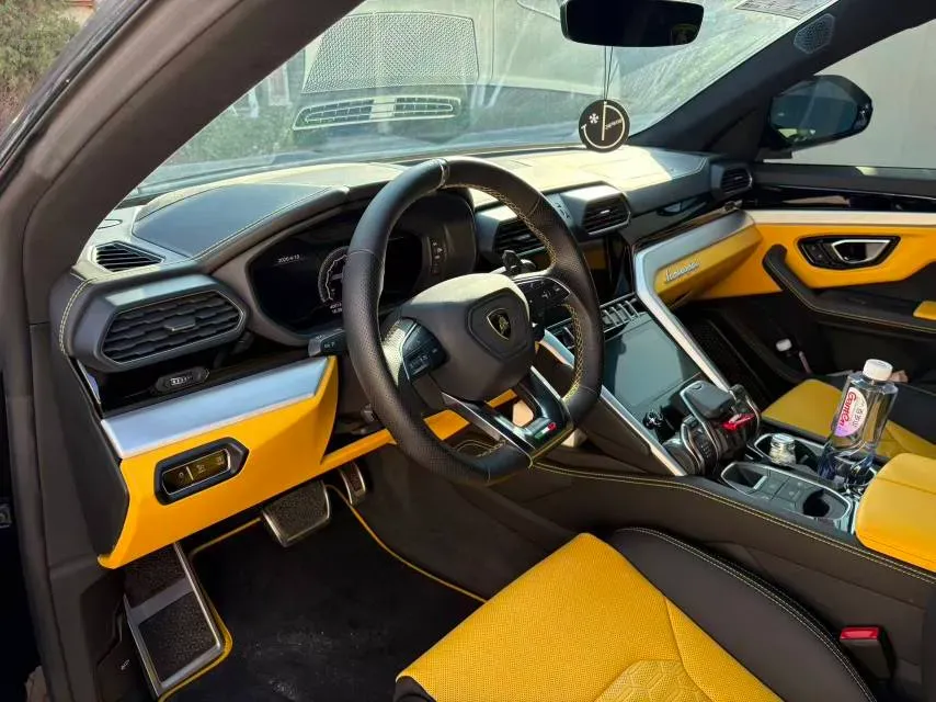 2021 Lamborghini Urus 4.0T 641HP V8 8AT,autocango,china used car exporter,china ev exporter,chinese used car exporter,chinese used ev exporter