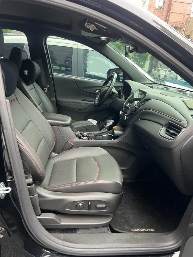 2021 Chevrolet Equinox 2.0T 237HP L4 9AT,autocango,china used car exporter,china ev exporter,chinese used car exporter,chinese used ev exporter