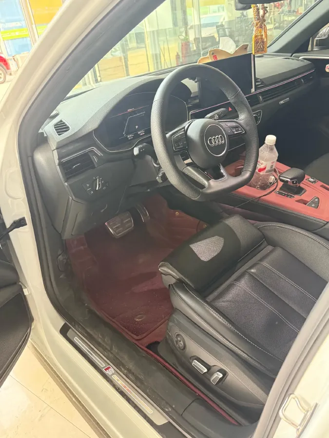 2024 Audi A4L 2.0T 190HP L4 7DCT,autocango,china used car exporter,china ev exporter,chinese used car exporter,chinese used ev exporter