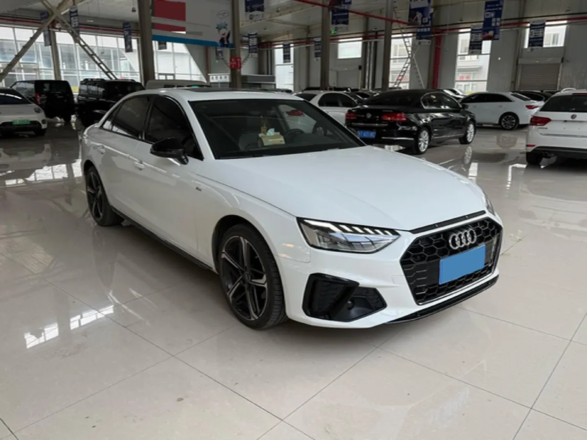 2024 Audi A4L 2.0T 190HP L4 7DCT,autocango,china used car exporter,china ev exporter,chinese used car exporter,chinese used ev exporter