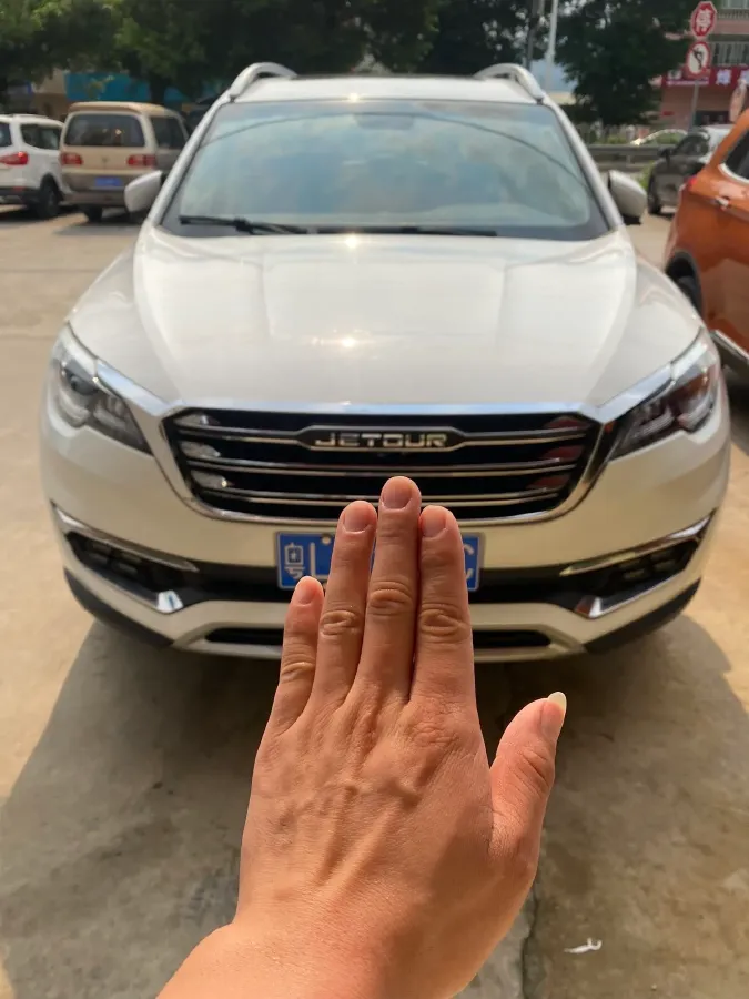 2018 Jetour X70 1.5T 147HP L4 5MT,autocango,china used car exporter,china ev exporter,chinese used car exporter,chinese used ev exporter