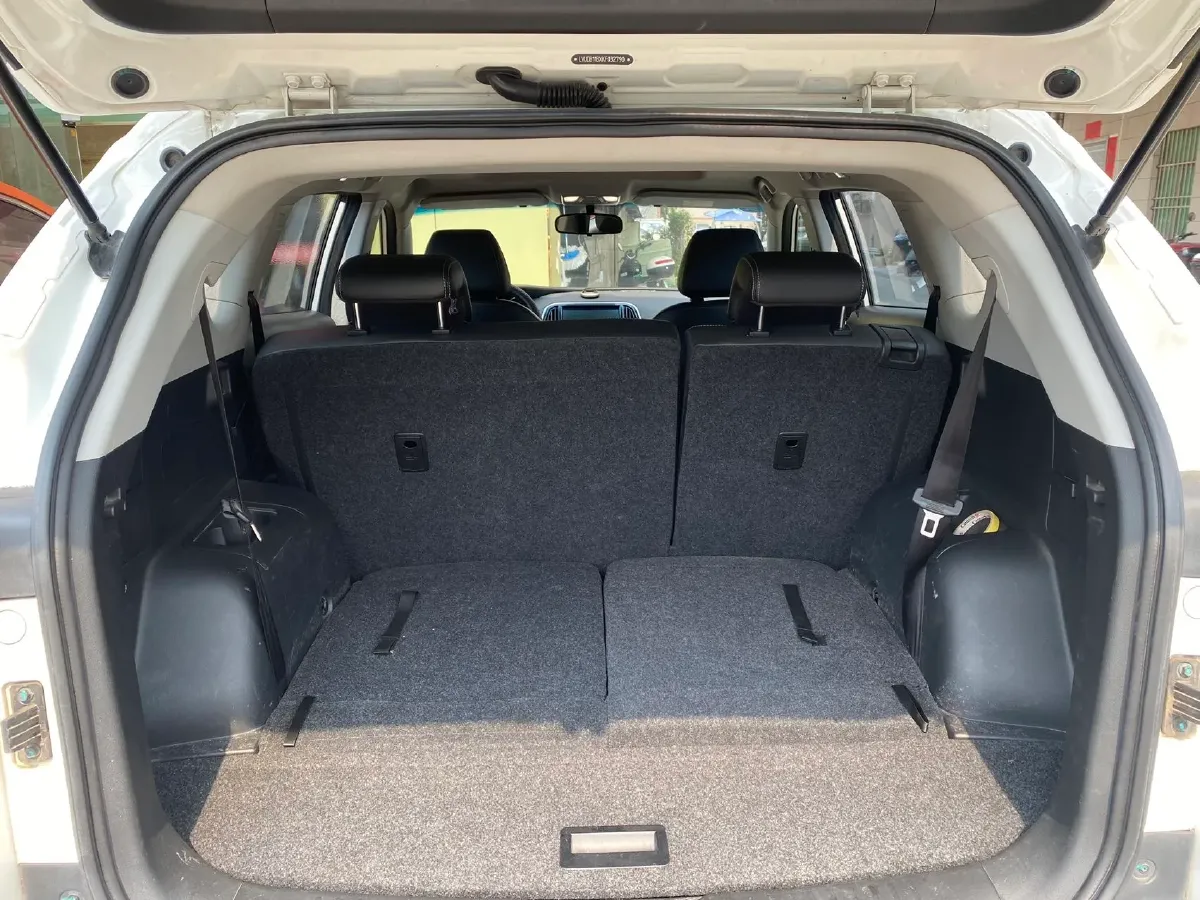 2018 Jetour X70 1.5T 147HP L4 5MT,autocango,china used car exporter,china ev exporter,chinese used car exporter,chinese used ev exporter