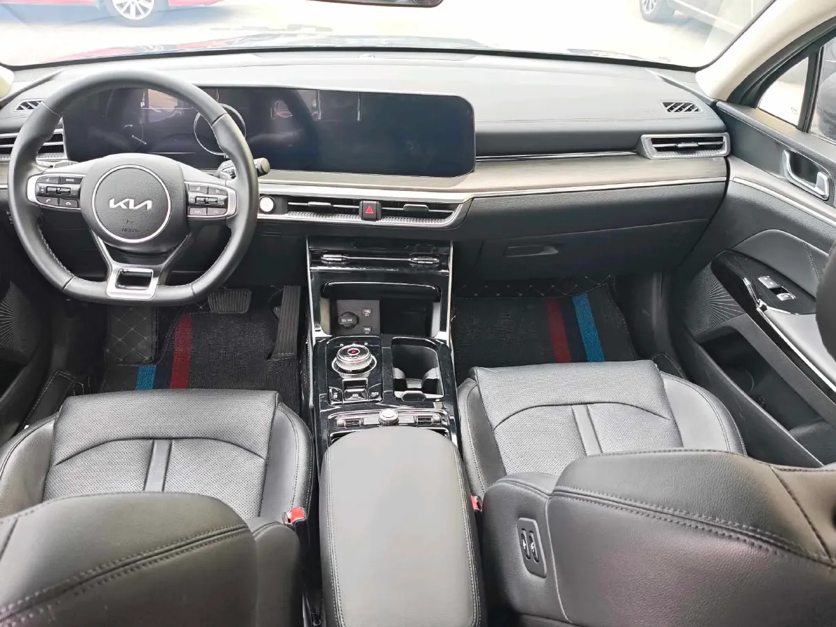 2021 Kia K5 2.0T 240HP L4 8AT,autocango,china used car exporter,china ev exporter,chinese used car exporter,chinese used ev exporter