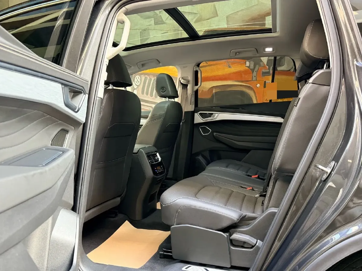 2023 Volkswagen Talagon 2.0T 220HP L4 7DCT,autocango,china used car exporter,china ev exporter,chinese used car exporter,chinese used ev exporter