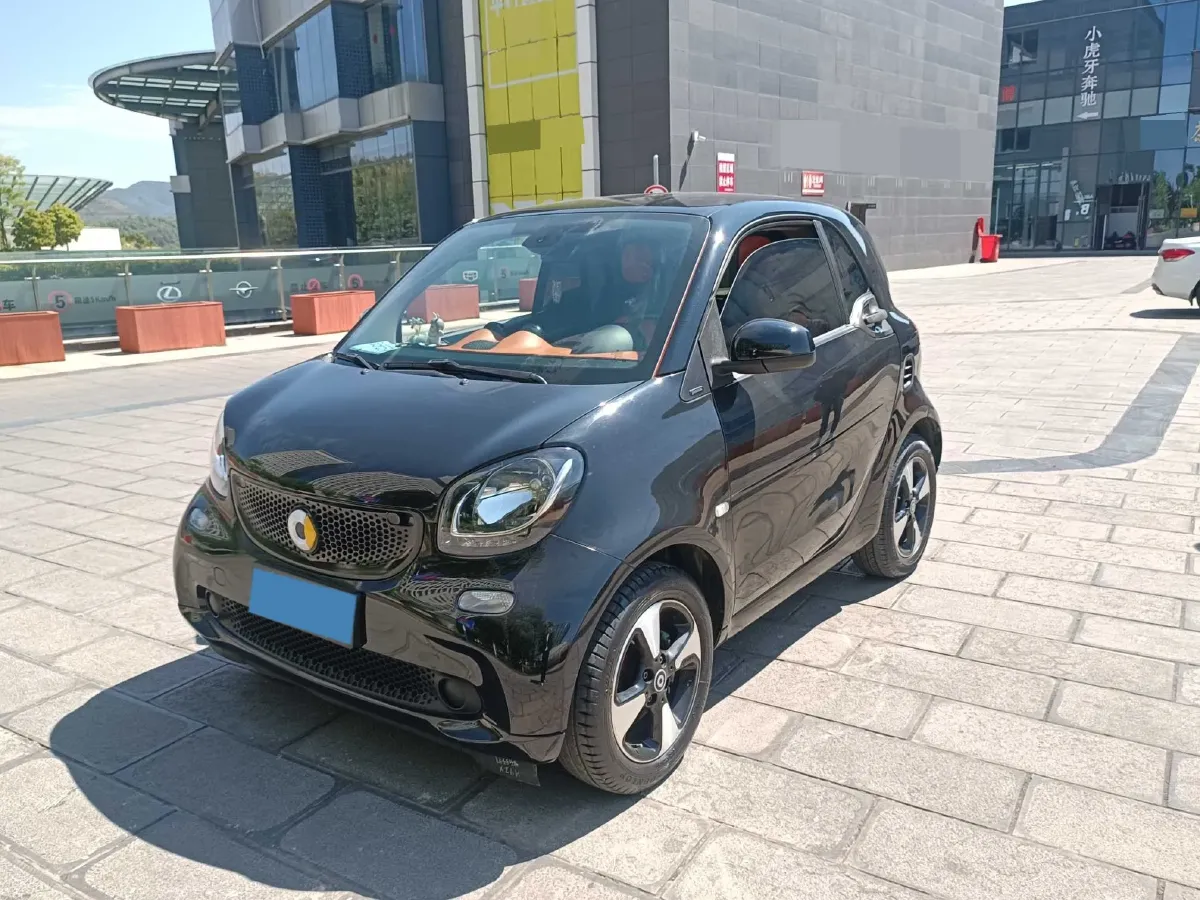 2015 Smart smart fortwo 1.0L 71HP L3 6DCT,autocango,china used car exporter,china ev exporter,chinese used car exporter,chinese used ev exporter