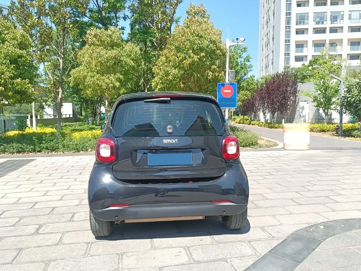 2015 Smart smart fortwo 1.0L 71HP L3 6DCT,autocango,china used car exporter,china ev exporter,chinese used car exporter,chinese used ev exporter