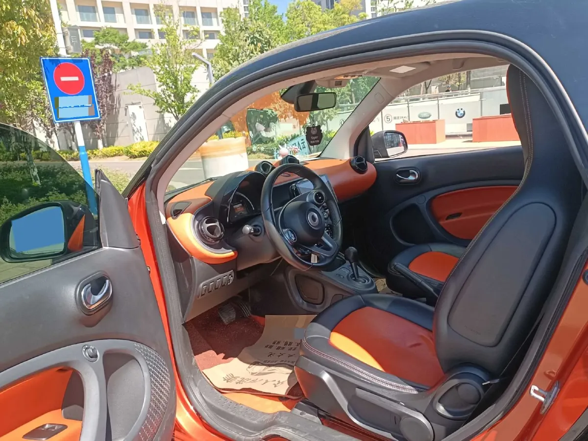 2015 Smart smart fortwo 1.0L 71HP L3 6DCT,autocango,china used car exporter,china ev exporter,chinese used car exporter,chinese used ev exporter