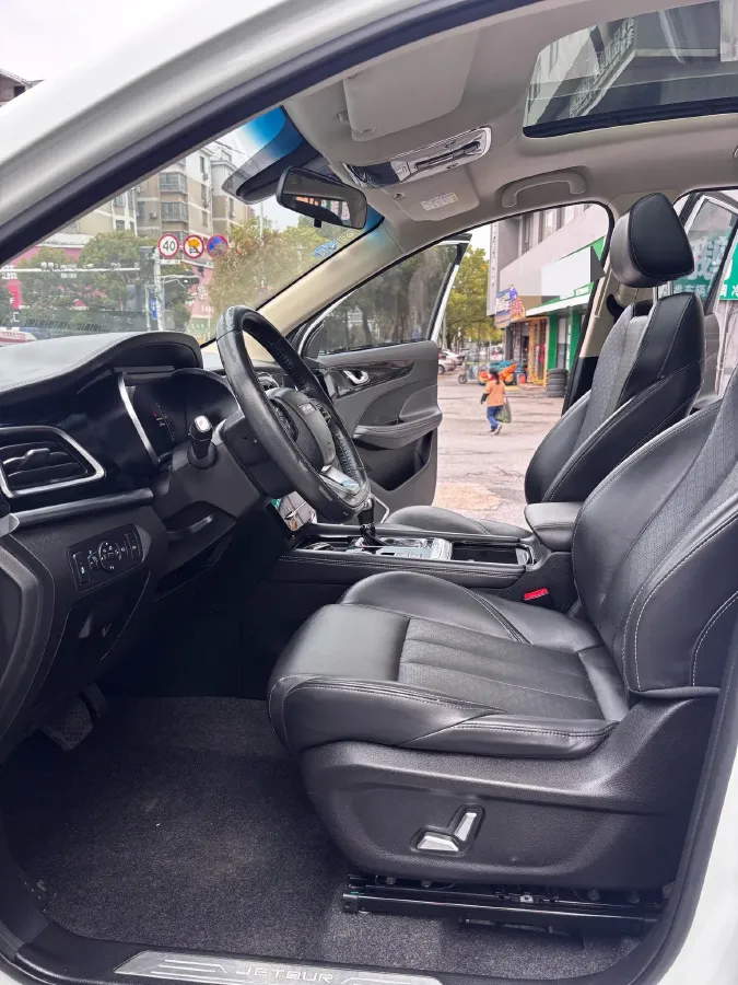 2019 Jetour X90 1.5T 147HP L4 8AT,autocango,china used car exporter,china ev exporter,chinese used car exporter,chinese used ev exporter