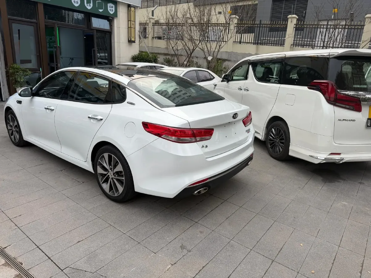 2016 Kia K5 2.0L 161HP L4 6AT,autocango,china used car exporter,china ev exporter,chinese used car exporter,chinese used ev exporter