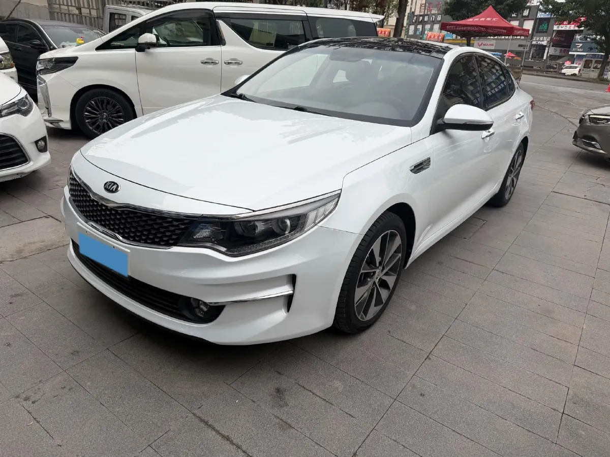 2016 Kia K5 2.0L 161HP L4 6AT,autocango,china used car exporter,china ev exporter,chinese used car exporter,chinese used ev exporter