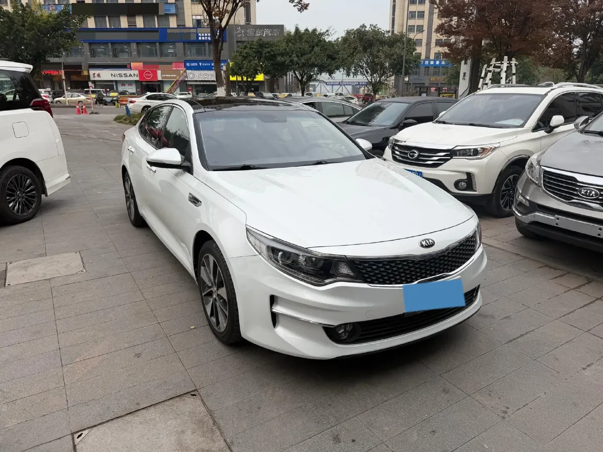 2016 Kia K5 2.0L 161HP L4 6AT,autocango,china used car exporter,china ev exporter,chinese used car exporter,chinese used ev exporter