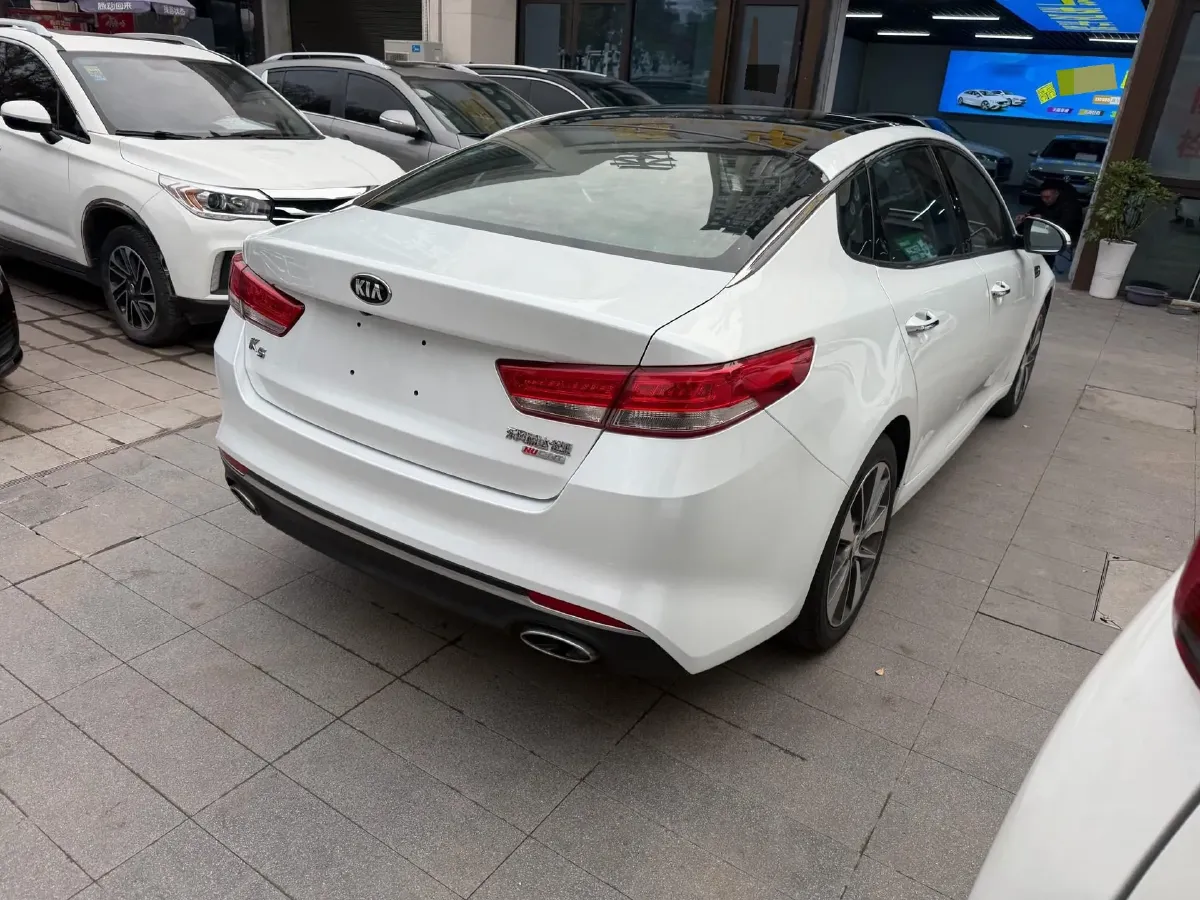 2016 Kia K5 2.0L 161HP L4 6AT,autocango,china used car exporter,china ev exporter,chinese used car exporter,chinese used ev exporter