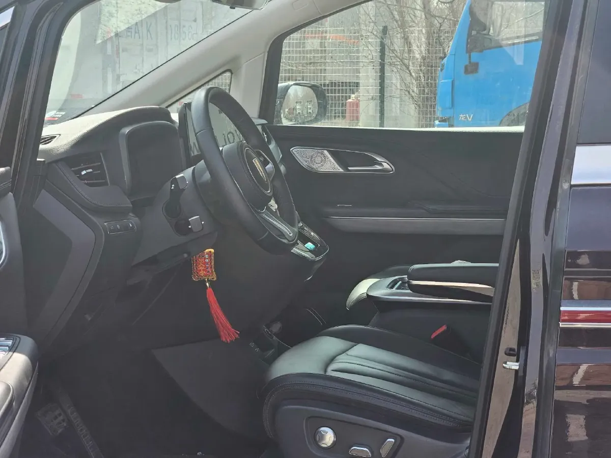 2024 HongQi HQ9 2.0T 163HP L4 1DHT PHEV 20.14KWH,autocango,china used car exporter,china ev exporter,chinese used car exporter,chinese used ev exporter