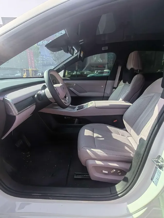 2024 ONVO L60 BEV 60KWH,autocango,china used car exporter,china ev exporter,chinese used car exporter,chinese used ev exporter