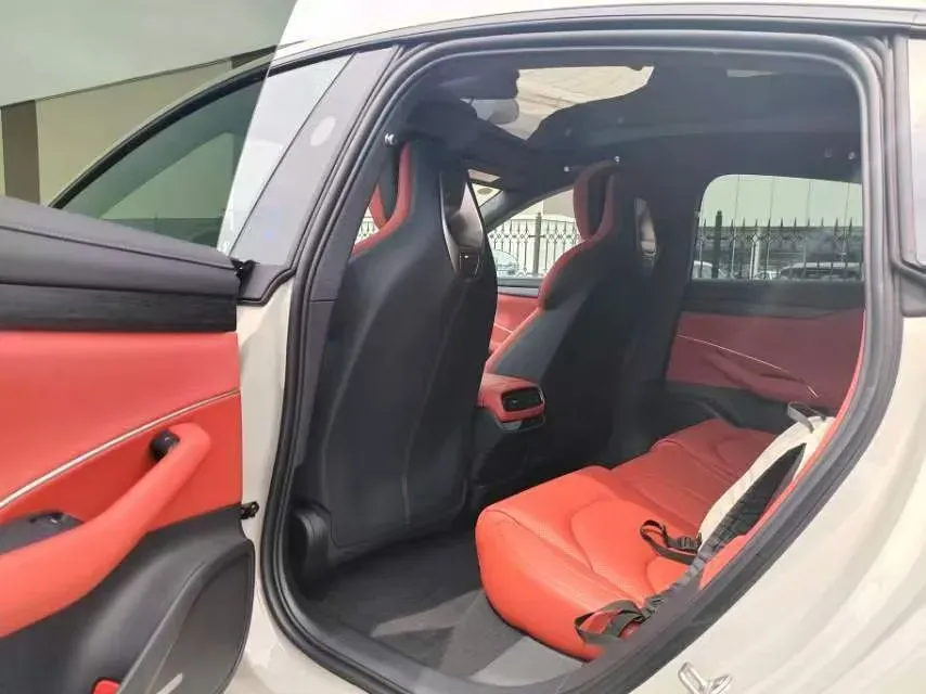 2024 MI SU7 BEV 73.6KWH,autocango,china used car exporter,china ev exporter,chinese used car exporter,chinese used ev exporter