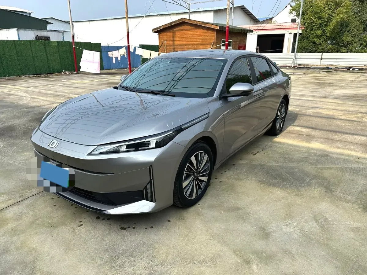 2024 ChangAn QiYuan A05 1.5L 110HP L4 E-CVT PHEV 9.07KWH,autocango,china used car exporter,china ev exporter,chinese used car exporter,chinese used ev exporter