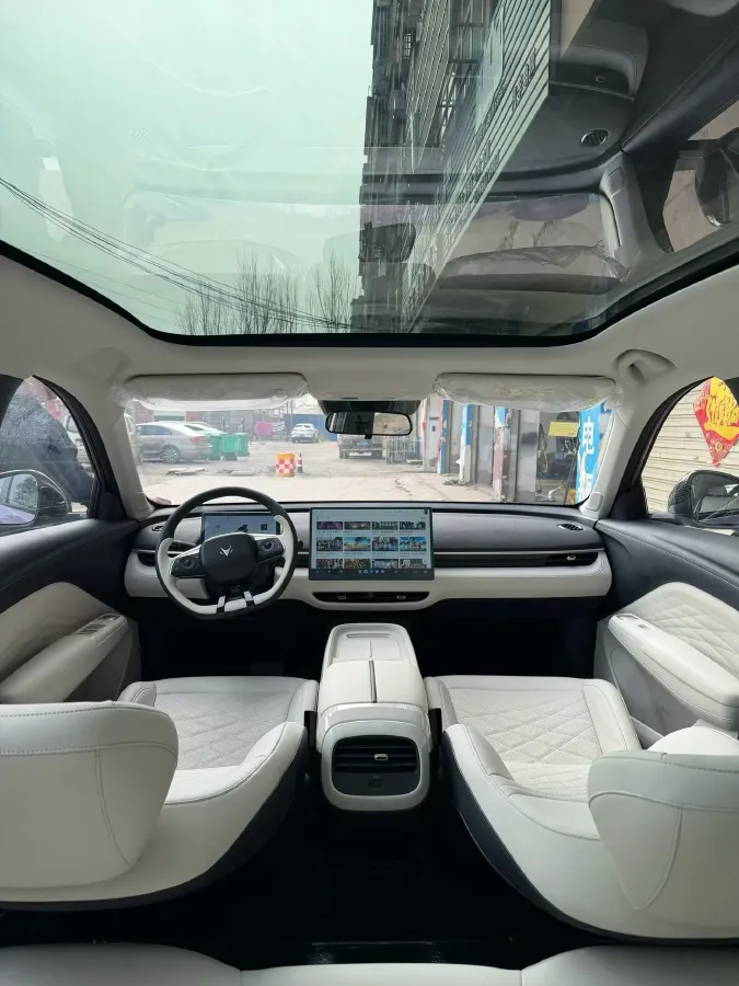 2025 ARCFOX T1 BEV,autocango,china used car exporter,china ev exporter,chinese used car exporter,chinese used ev exporter