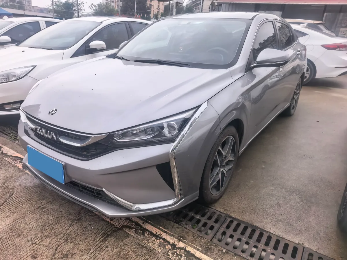 2021 DongFeng Aeolus YiXuan 1.5T 150HP L4 6DCT,autocango,china used car exporter,china ev exporter,chinese used car exporter,chinese used ev exporter