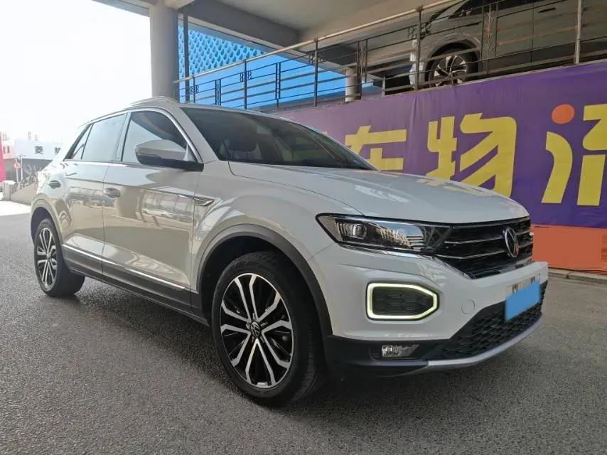 2022 Volkswagen T-Roc 1.4T 150HP L4 7DCT,autocango,china used car exporter,china ev exporter,chinese used car exporter,chinese used ev exporter