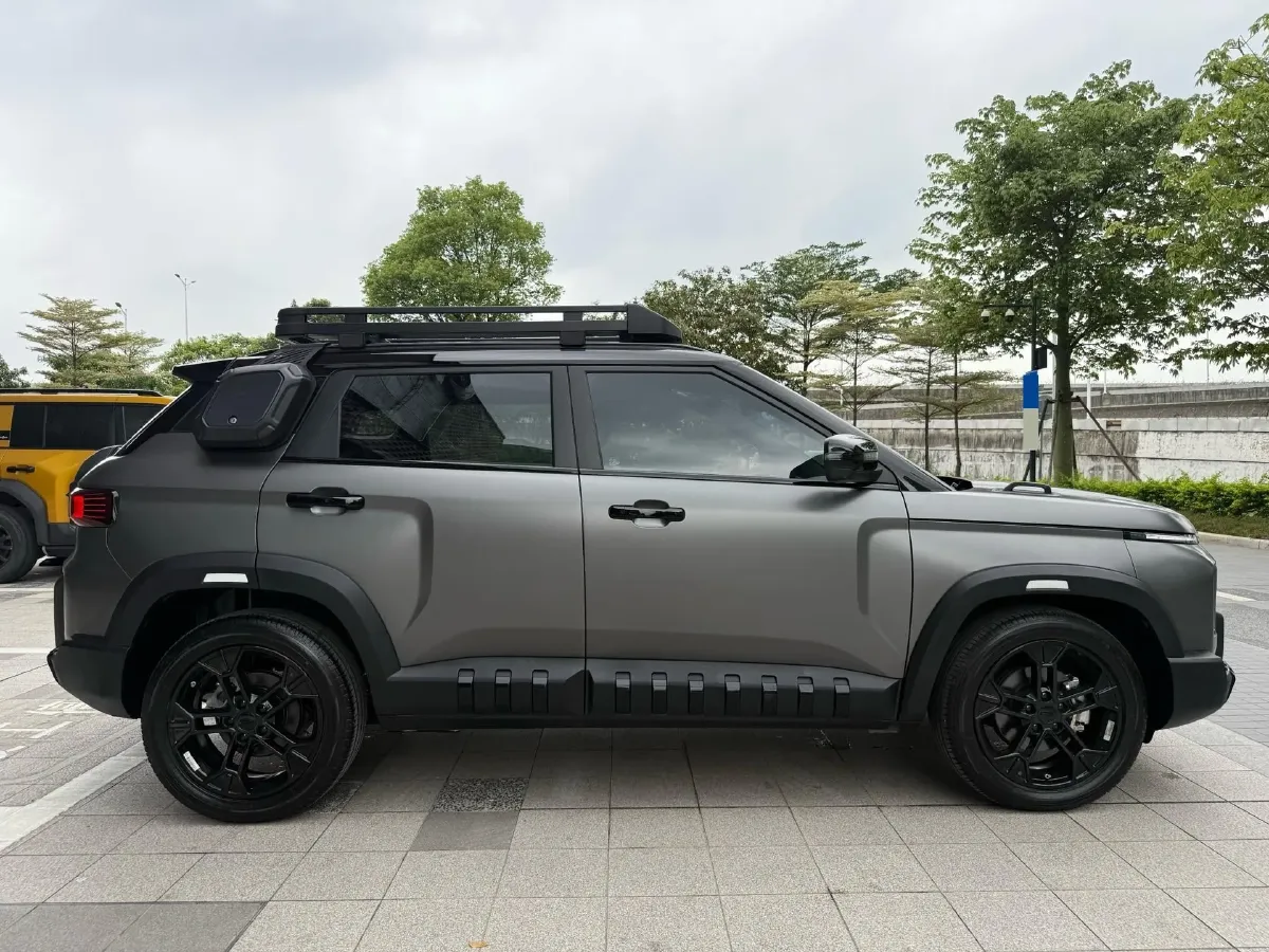 2025 Geely Cowboy 1.5T 181HP L4 7DCT,autocango,china used car exporter,china ev exporter,chinese used car exporter,chinese used ev exporter