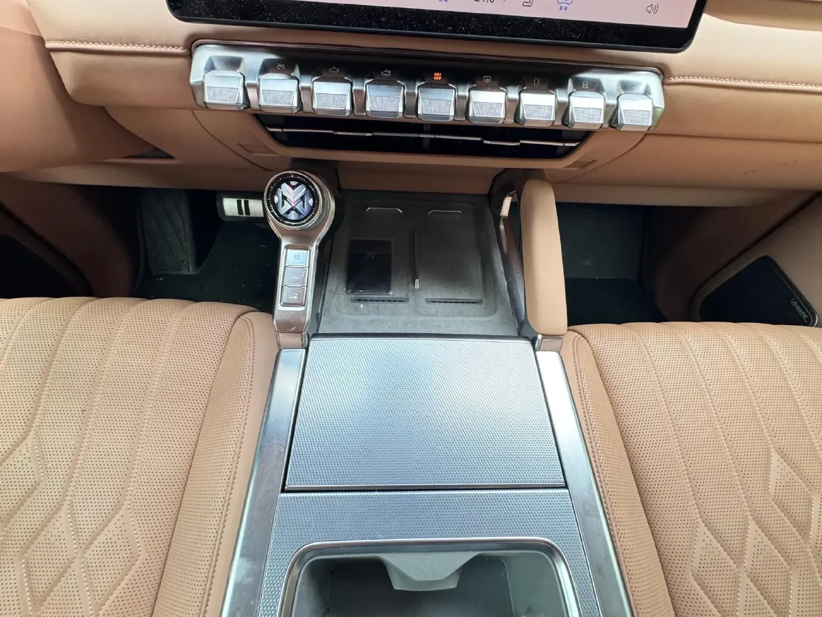 2025 BMW 3 Series 2.0T 245HP L4 8AT,autocango,china used car exporter,china ev exporter,chinese used car exporter,chinese used ev exporter