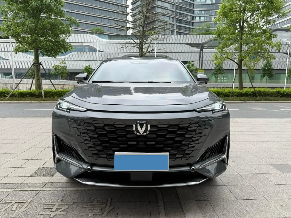 2024 ChangAn UNI-K 2.0T 233HP L4 8AT,autocango,china used car exporter,china ev exporter,chinese used car exporter,chinese used ev exporter