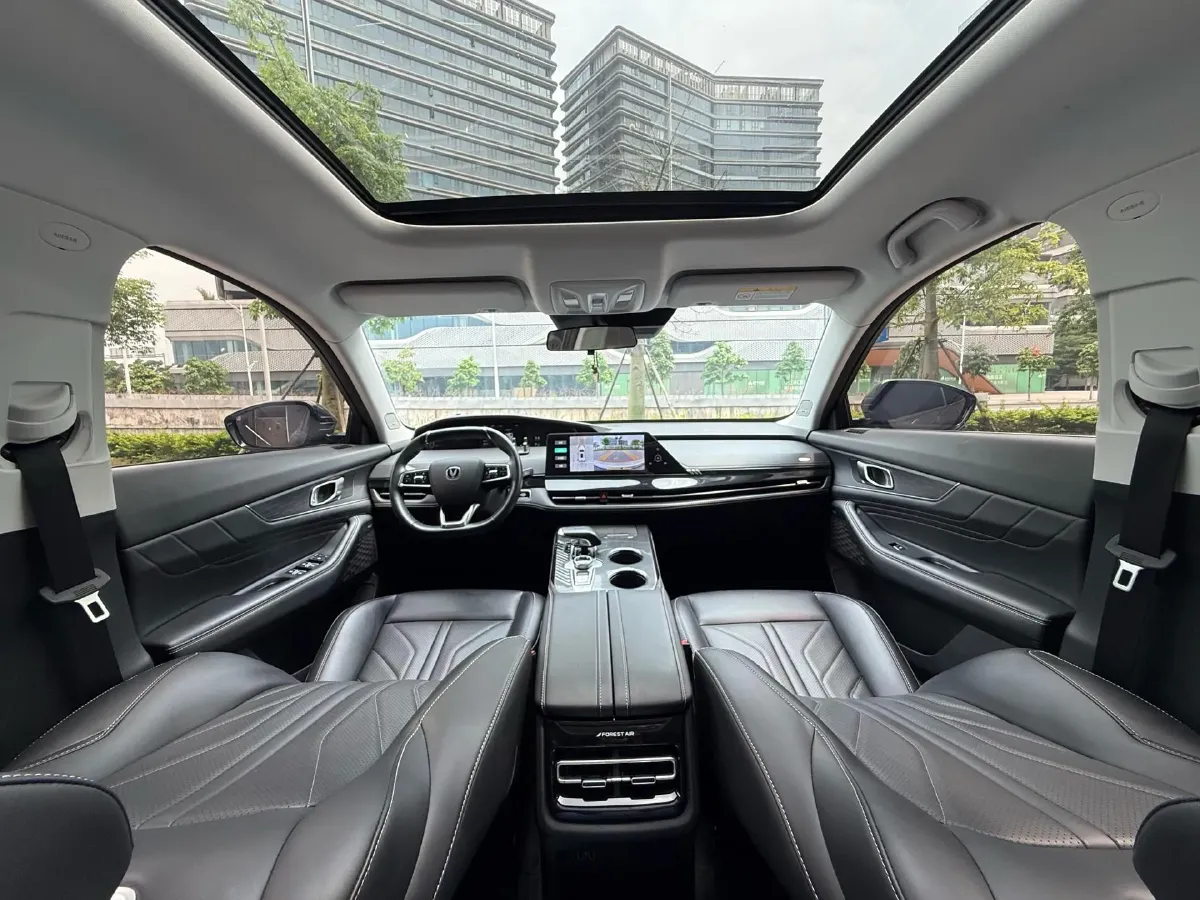 2024 ChangAn UNI-K 2.0T 233HP L4 8AT,autocango,china used car exporter,china ev exporter,chinese used car exporter,chinese used ev exporter