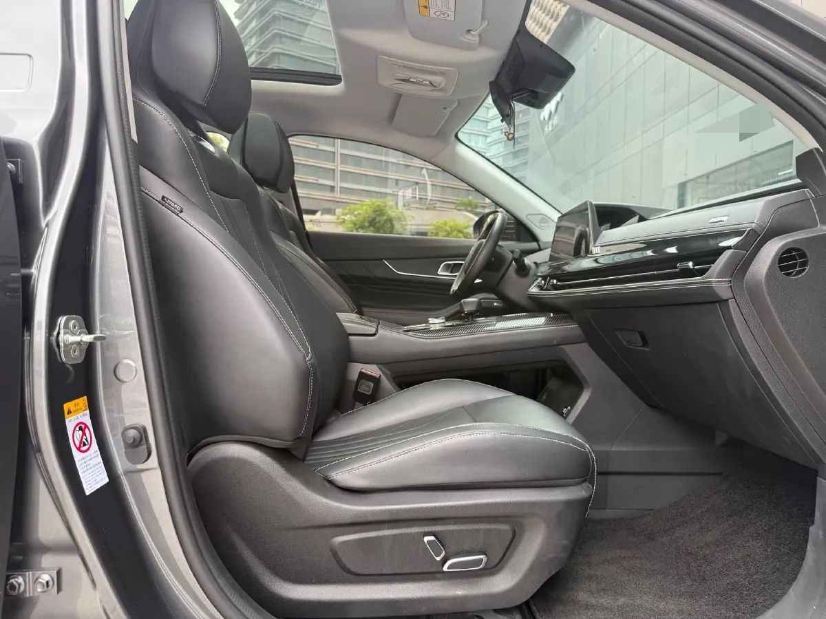 2024 ChangAn UNI-K 2.0T 233HP L4 8AT,autocango,china used car exporter,china ev exporter,chinese used car exporter,chinese used ev exporter